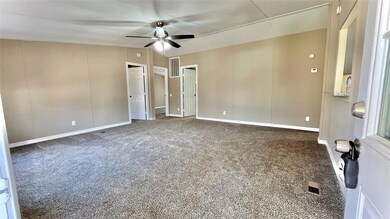 146 Adalida Ln, Springtown, TX 76082 - photo 5