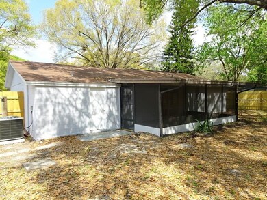 3617 Sugarcreek Dr, Tampa, FL 33619 - photo 4