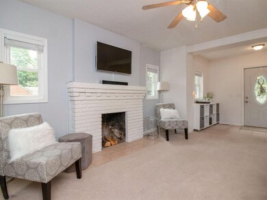 1305 66th St, Windsor Heights, IA 50324 - photo 3