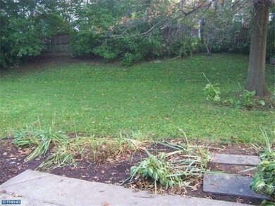 1017 Pheasant Ln, Oreland, PA 19075 - photo 4