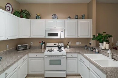 2797 S Knightsbridge Cir unit 67, Ann Arbor, MI 48105 - photo 5