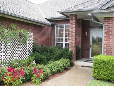 830 Oaklawn Dr, Tuttle, OK 73089 - photo 2