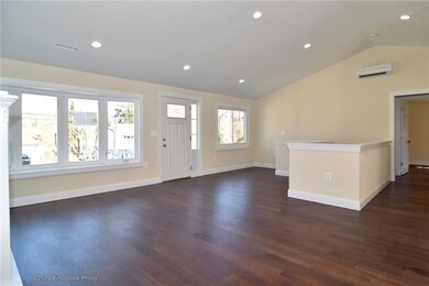 11 Hull St, Jamestown, RI 02835 - photo 5