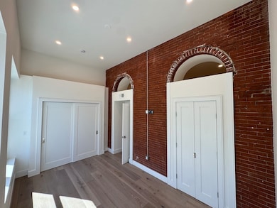 100 Captains Row unit 104, Chelsea, MA 02150 - photo 5