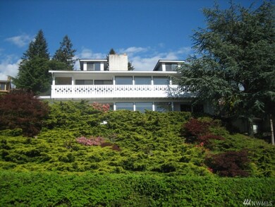 1226 Skyline Dr, Edmonds, WA 98020 - photo 6