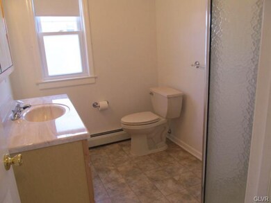 238 Oak St, Walnutport, PA 18088 - photo 5
