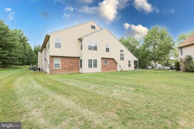 219 Allem Ln unit 219, Perkasie, PA 18944 - photo 2