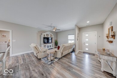 662 S Sobota Way, Trafalgar, IN 46181 - photo 7