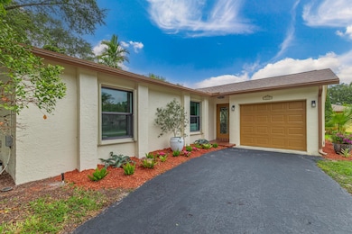 18085 102nd Way S, Boca Raton, FL 33498 - photo 3