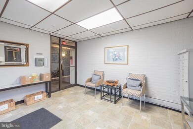 103 W Montgomery Ave unit 5B, Ardmore, PA 19003 - photo 2