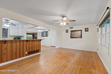 644 Monte Carlo Rd, Jacksonville, FL 32216 - photo 3