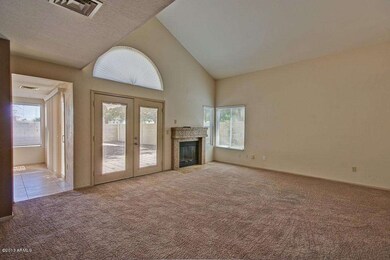 Living Room Vaulted Ceilings