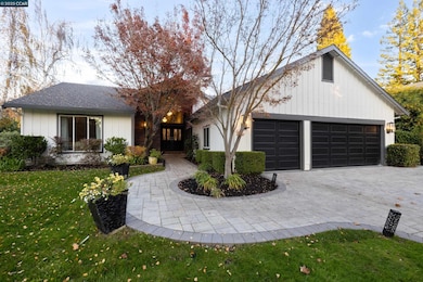 332 Red Maple Dr, Danville, CA 94506 - photo 4