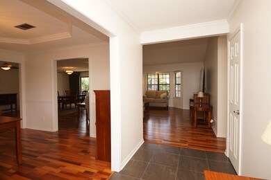 1225ChantillyNEntry1