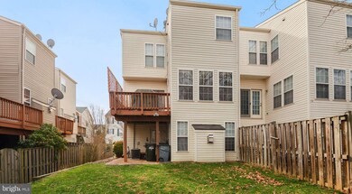 2545 Banshire Dr, Herndon, VA 20171 - photo 2