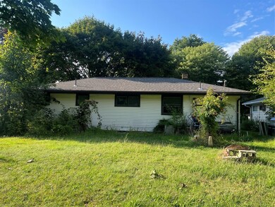 3015 W 24th St, Erie, PA 16506 - photo 2