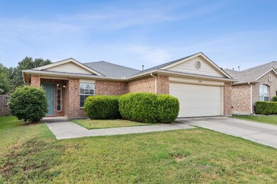 3103 Eagle Mountain Dr, Wylie, TX 75098 - photo 2