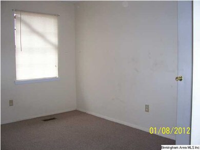 2nd bedroom