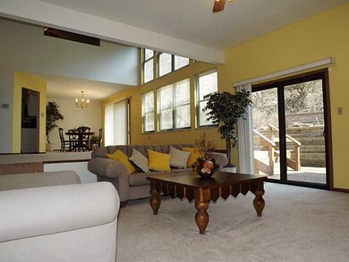 Living Room. Open Floor Plan. Great for entertaini