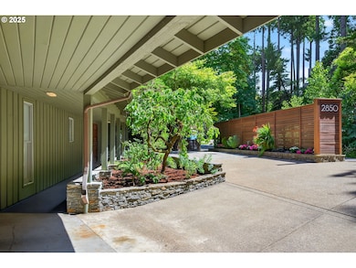 2850 SW Fairmount Blvd, Portland, OR 97239 - photo 5