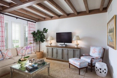 Living Room (2)