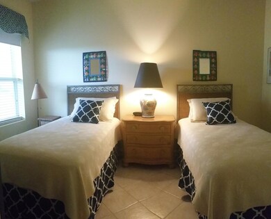 twin bedroom