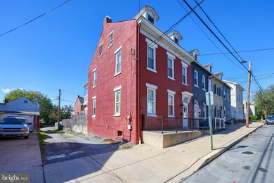 284 S 4th St, Columbia, PA 17512 - photo 3