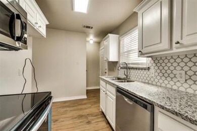 2618 W Walker St unit B, Denison, TX 75020 - photo 3