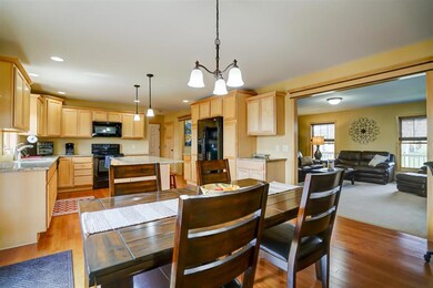 5183 Buttonbush Dr, Fitchburg, WI 53711 - photo 5