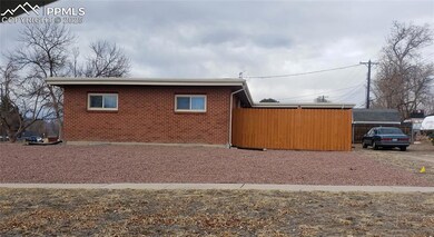 Fully fenced back patio for privacy