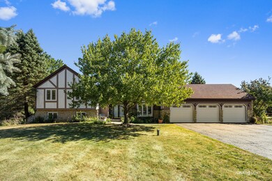 5N443 Oak Rd, Saint Charles, IL 60175 - photo 2