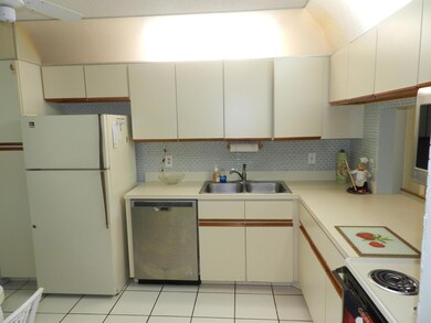 145 Lake Nancy Ln unit 2310, West Palm Beach, FL 33411 - photo 2