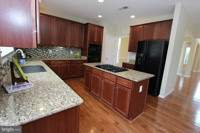 25242 Crossfield Dr, Chantilly, VA 20152 - photo 6