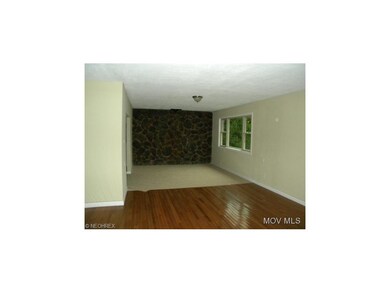 living/dining combo