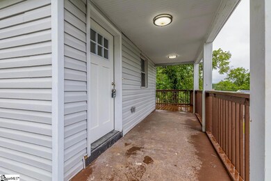 611 Hunters Ct, Laurens, SC 29360 - photo 6