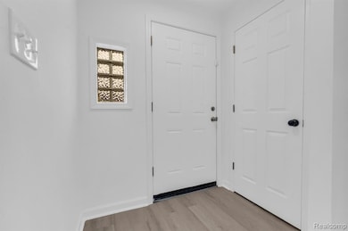 15053 Hazelridge St, Detroit, MI 48205 - photo 3