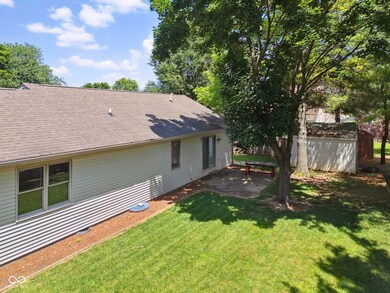 4611 29th St, Columbus, IN 47203 - photo 6