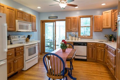 169 Highland Ave, North Dartmouth, MA 02747 - photo 4