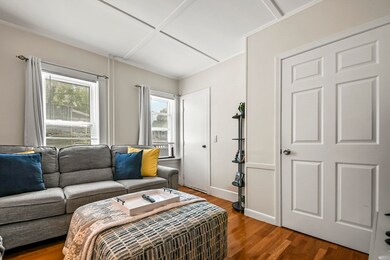 22 Beacon St, Woburn, MA 01801 - photo 4