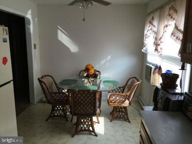 2882 Myers Rd, Seven Valleys, PA 17360 - photo 7