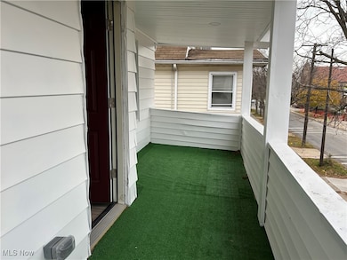 15630 Holmes Ave unit Up, Cleveland, OH 44110 - photo 3