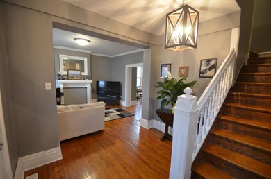 1085 Oregon Ave, Columbus, OH 43201 - photo 4