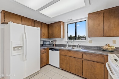 1900 N Spencer Circle-16