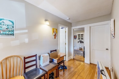 63 Raymond Ave, Somerville, MA 02144 - photo 5