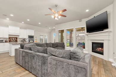 4101 Emerson Cove Dr, Spring, TX 77386 - photo 4