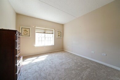 Market Square unit 503, Elmhurst, IL 60126 - photo 6