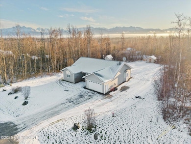 4570 W Yundt Dr, Wasilla, AK 99623 - photo 2