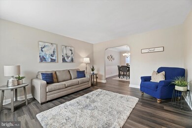 5912 Glennor Rd, Baltimore, MD 21239 - photo 5