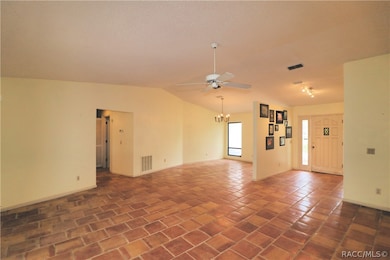 9800 E Baymeadows Dr unit 63, Inverness, FL 34450 - photo 4