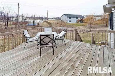 2630 W 62nd St, Davenport, IA 52806 - photo 3